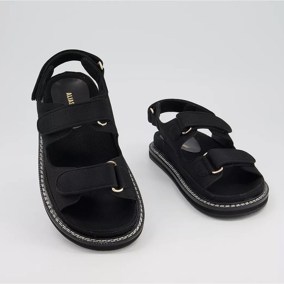 NWOB Alias Mae Black Pascale Chunky Canvas Strappy Platform Sandal EU 38/US 7.5 - Picture 1 of 8